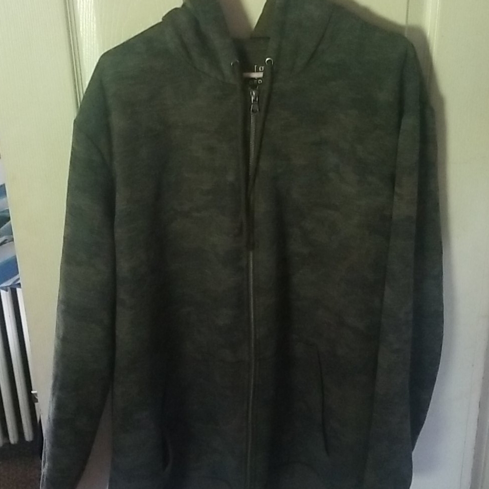 Mens pullover hoodie